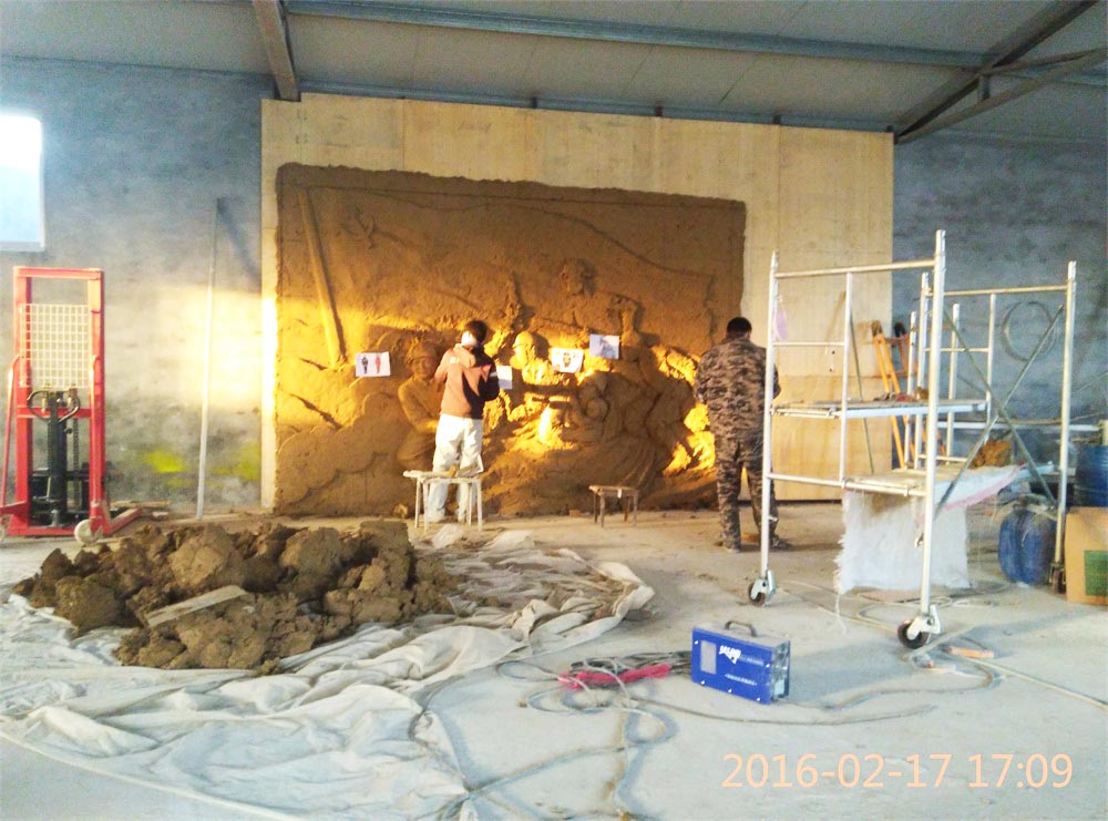 工程公告：消防題材玻璃鋼浮雕泥塑即將完工。