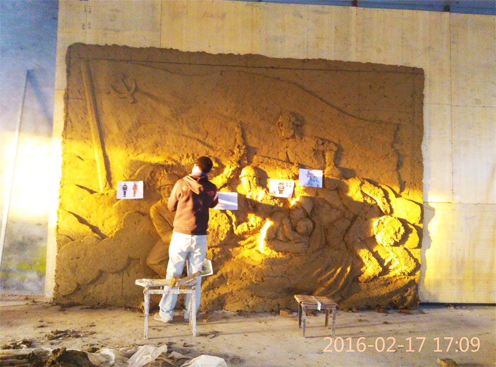 工程公告：消防題材玻璃鋼浮雕泥塑即將完工。