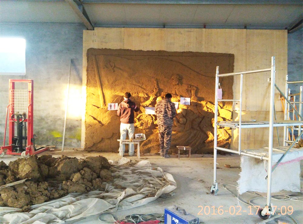 工程公告：消防題材玻璃鋼浮雕泥塑即將完工。