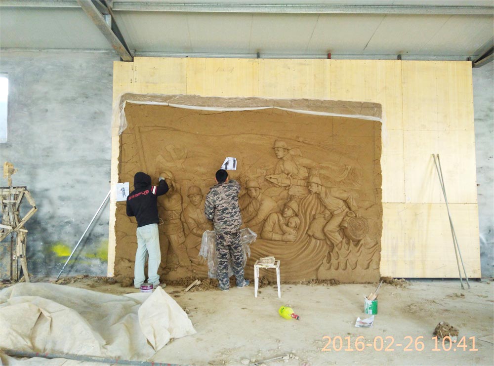 工程公告：消防題材玻璃鋼浮雕泥塑即將完工。