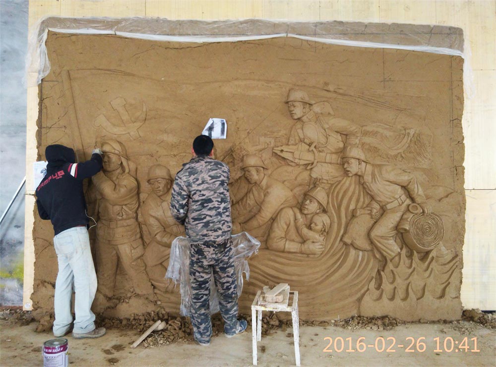 工程公告：消防題材玻璃鋼浮雕泥塑即將完工。