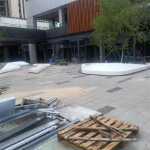 hj4003 玻璃鋼坐凳樹池種植池造型_玻璃鋼坐凳樹池種植池造型_濱州宏景雕塑有限公司