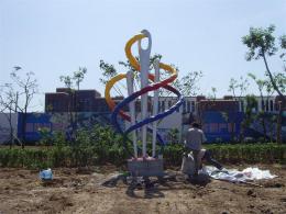 hj1718 不銹鋼雕塑-針線之魅_青島國際服裝城不銹鋼雕塑、石雕、玻璃鋼雕塑_濱州宏景雕塑有限公司