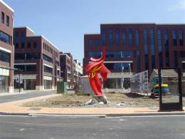 hj1721 不銹鋼雕塑—凌空之剪_青島國際服裝城不銹鋼雕塑、石雕、玻璃鋼雕塑_濱州宏景雕塑有限公司